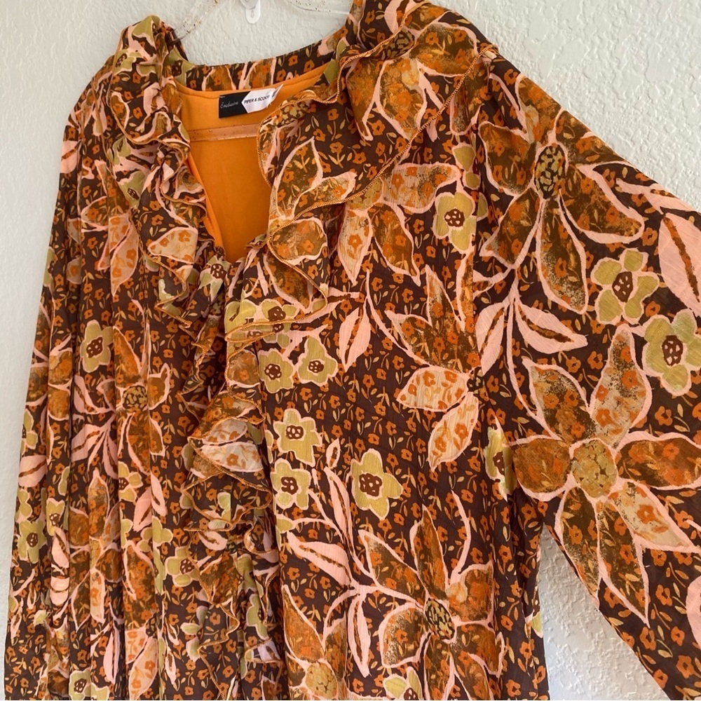 The Brunatti V-Neck Ruffle Dress in Apricot Floral - Picture 13 of 13